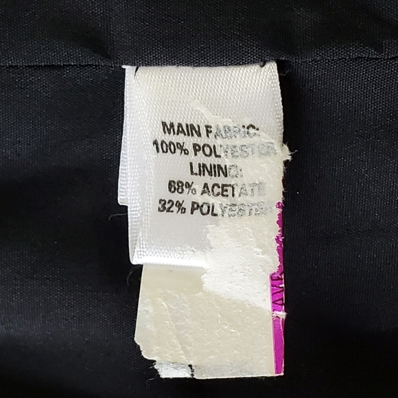 St. John SoCa Moto Style Jacket Size M Zipper Details Lined Structured Office - Picture 13 of 15